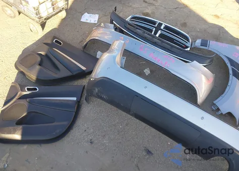 2018 Dodge Durango Sxt Rwd z USA, uszkodzony, nr VIN 1C4RDHAG1JC254824